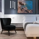 Sicily 4 Suite